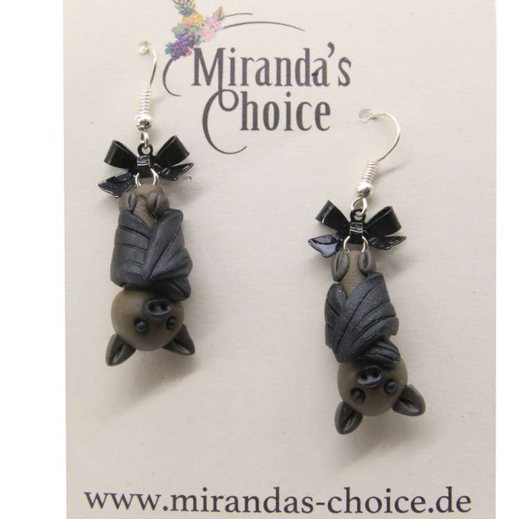 Ohrringe mit schlafender fledermaus